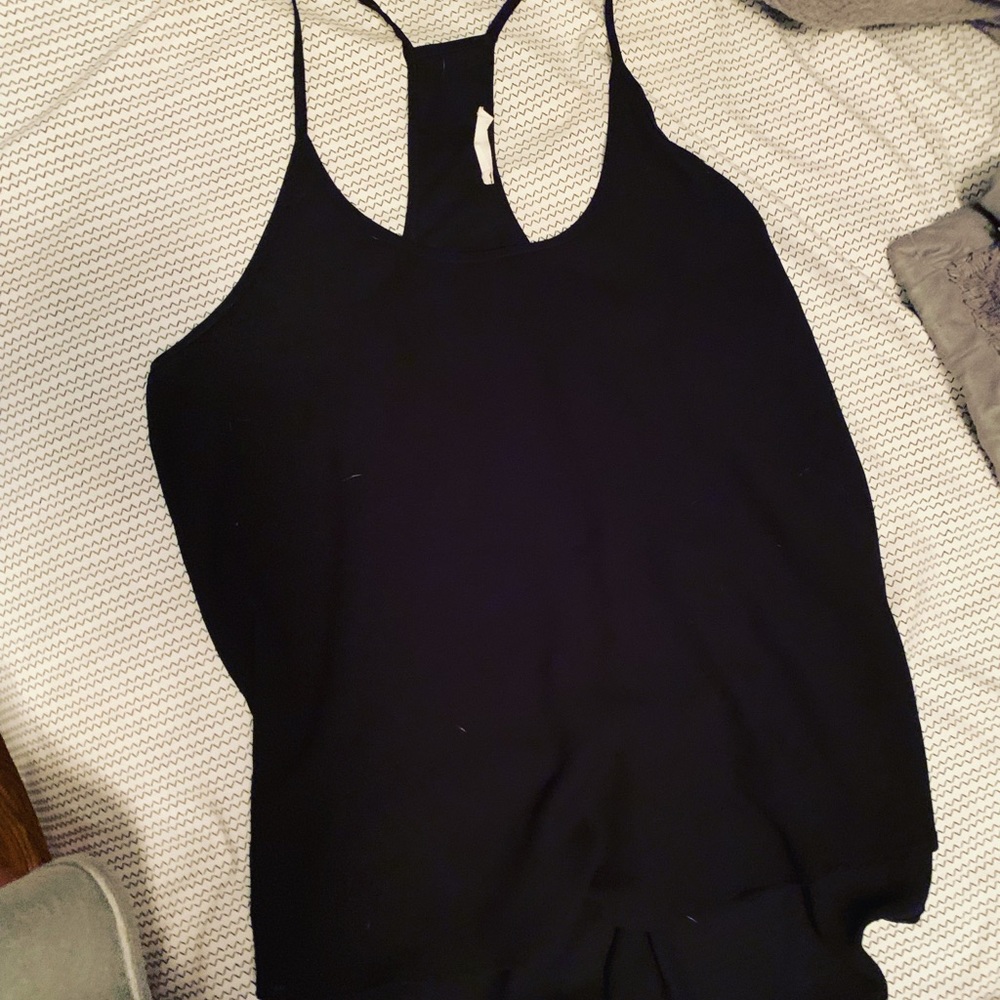 Razor back tank